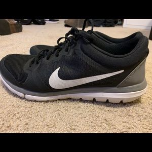 Nike men’s flex 2015 run sneakers